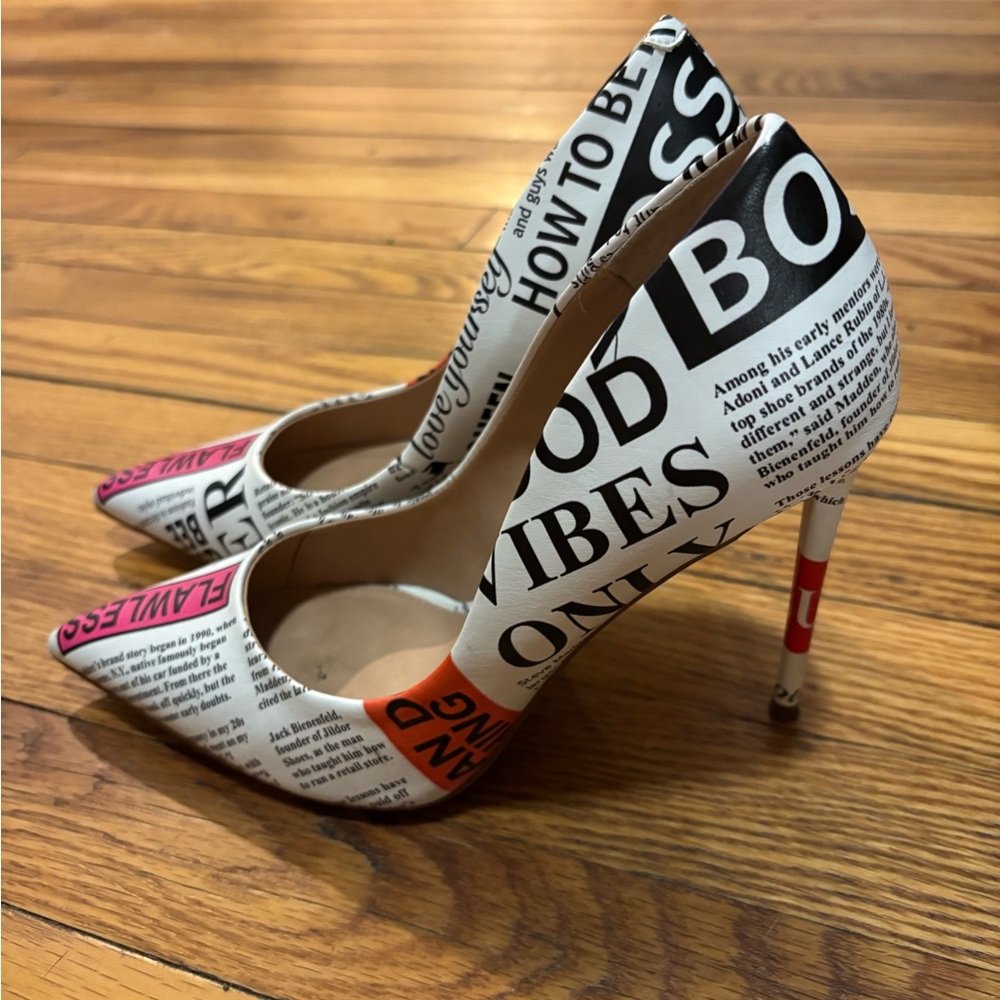 Limited edition 7.5 Steve Madden newspaper heels